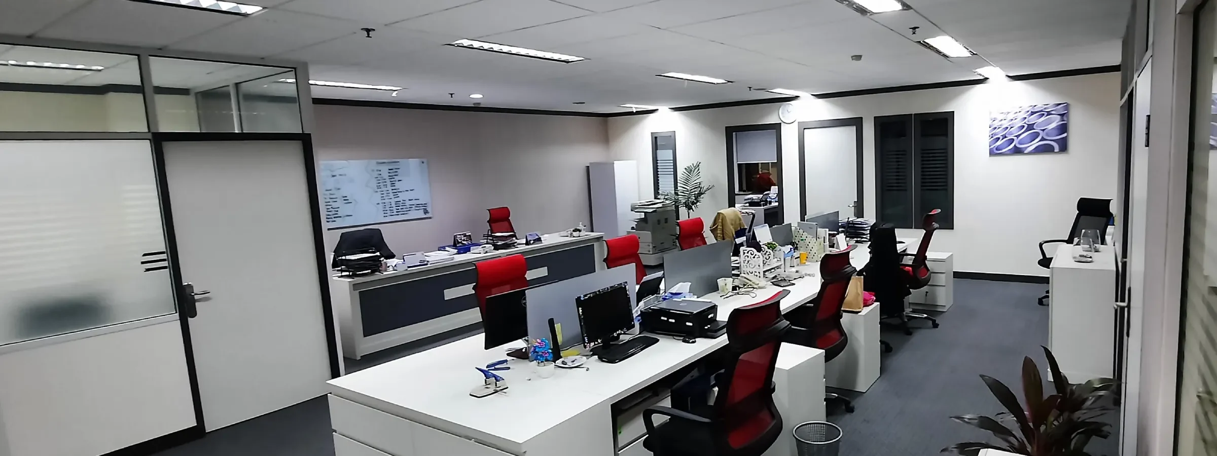 PT Van Leeuwen - Ruang Kerja