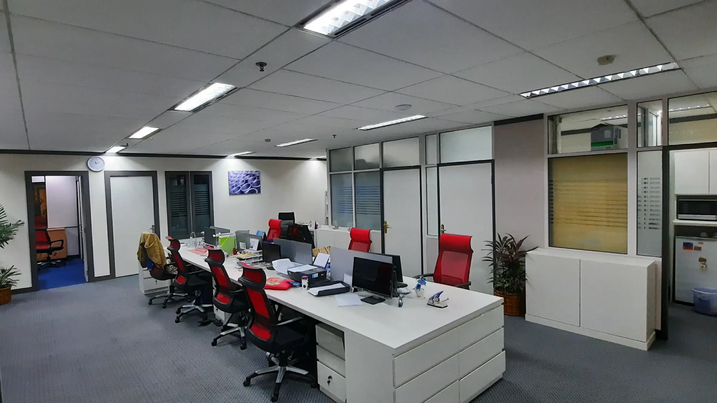 Jasa interior design kantor komersial modern Jakarta - CREATVE