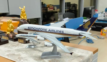 Aksesoris pesawat Singapore Airlines