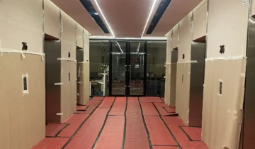 Standar proteksi proses renovasi di Noble House kantor Singapore Airlines