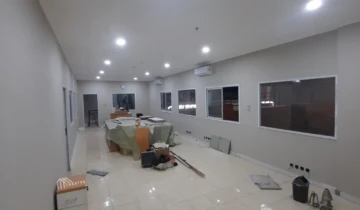Progres peremajaan ruang kerja staf open space seluas 450 m2 pada kantor PT Tayoh Sarana Sukses Bekasi